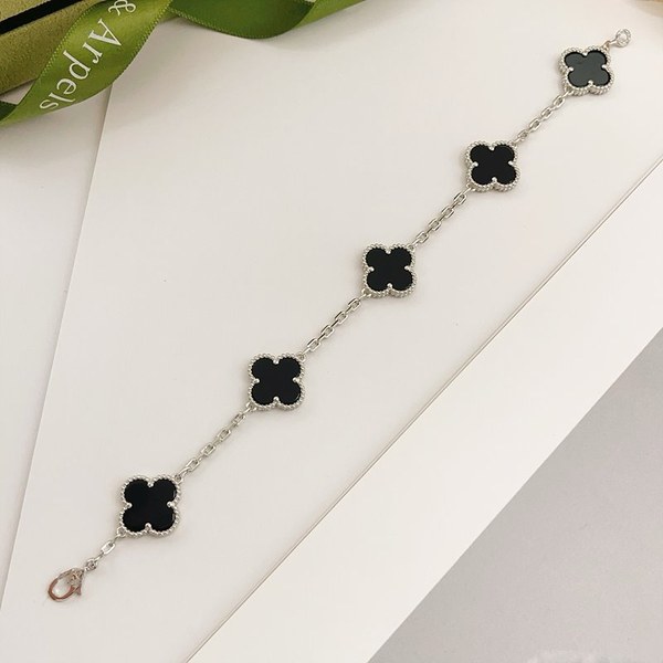 반클리프 빈티지 알함브라 브레이슬릿, 5개 모티브 [매장가 810만원대]