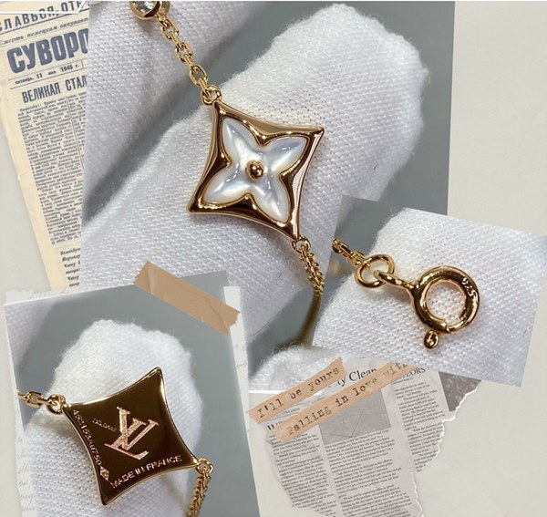 루이비통 컬러 블라썸 BB 스타 팔찌 화이트 [매장가 384만원대]