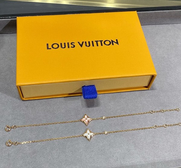 루이비통 컬러 블라썸 BB 스타 팔찌 화이트 [매장가 384만원대]