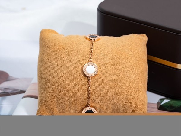 불가리 불가리 브레이슬릿 [매장가 620만원대]