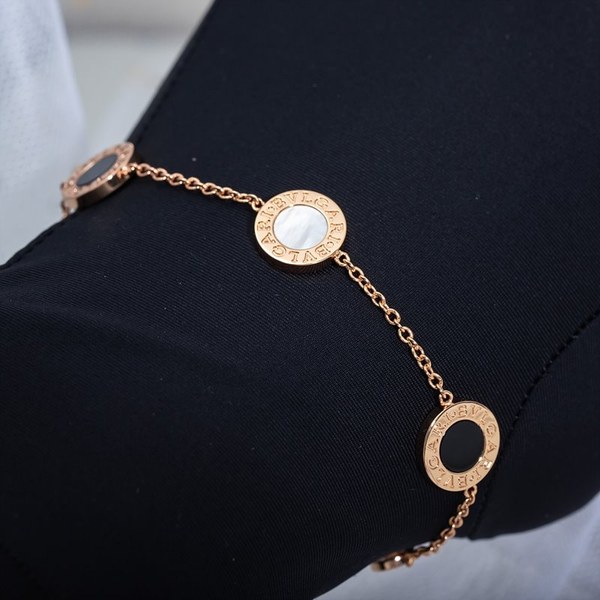 불가리 불가리 브레이슬릿 [매장가 620만원대]