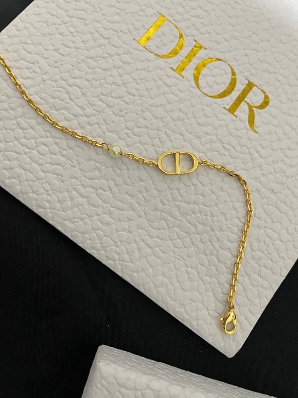 디올 Petit CD 팔찌 [매장가 55만원대]