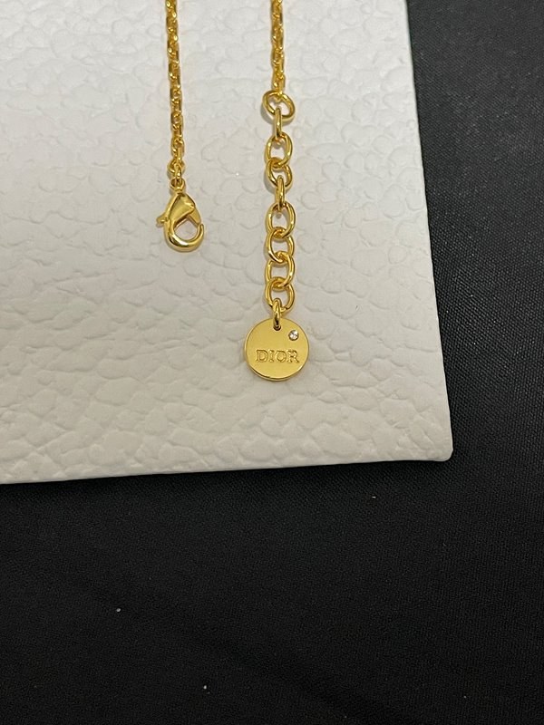 디올 Petit CD 팔찌 [매장가 55만원대]