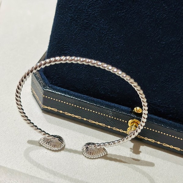 부쉐론 세뻥 보헴 브레이슬릿 S 모티브 [매장가 1600만원대]