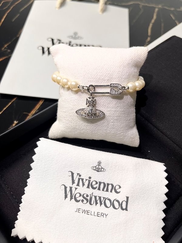 비비안웨스트우드 루크리스 펄 팔찌 [매장가 48만원대]