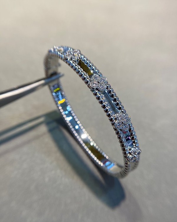 반클리프 뻬를리 스위트 클로버 브레이슬릿 2color