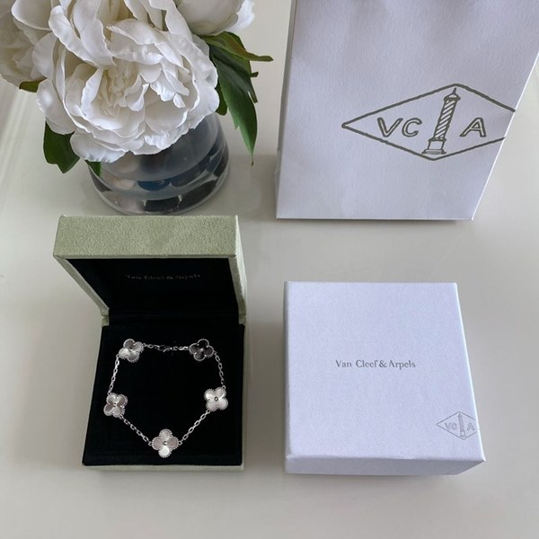 반클리프 빈티지 알함브라 브레이슬릿