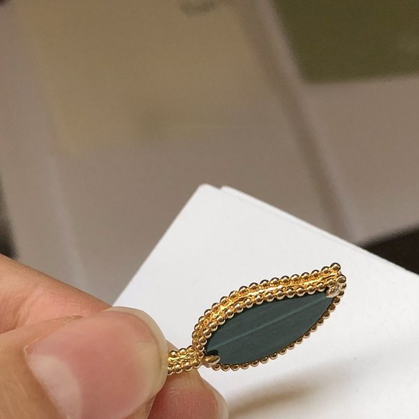 반클리프 럭키 알함브라 브레이슬릿 [매장가 750만원대]