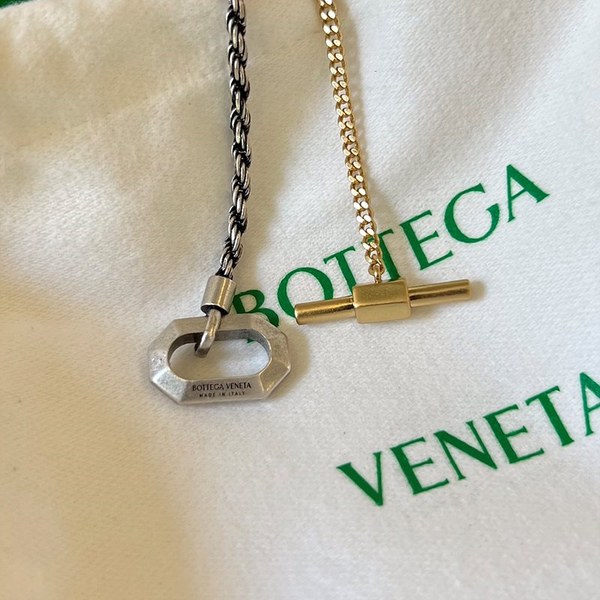 보테가베네타 파셋 체인 브레이슬릿 [매장가 84만원대]