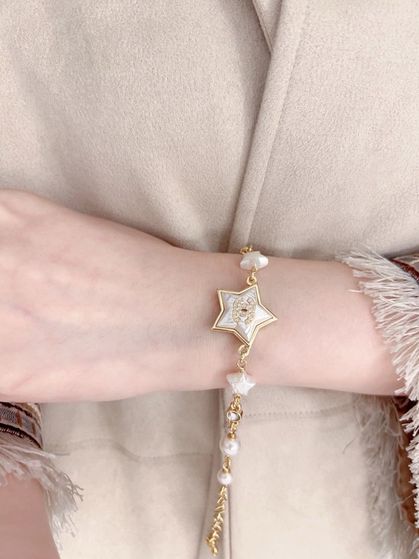 샤넬 진주 다이아 팔찌 [매장가 180만원대]