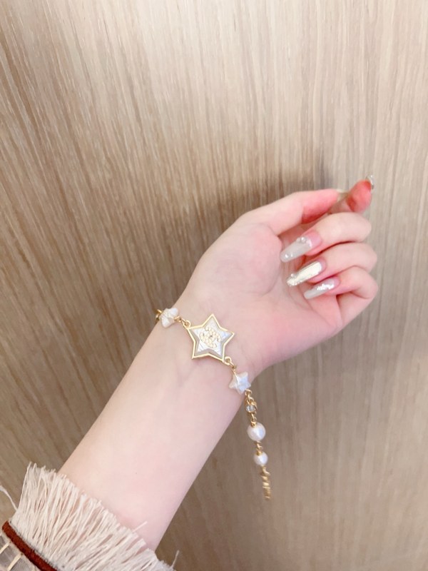 샤넬 진주 다이아 팔찌 [매장가 180만원대]