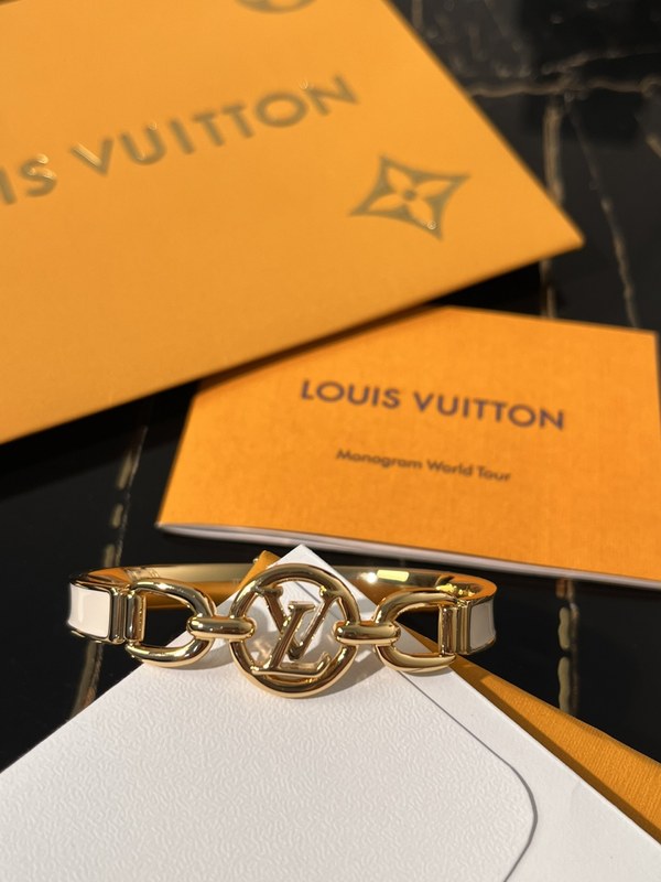 루이비통 에나멜 팔찌 [매장가 200만원대]