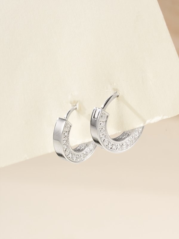 까르띠에 LOVE 싱글 이어링 파베 세팅 2color [매장가 351만원대]