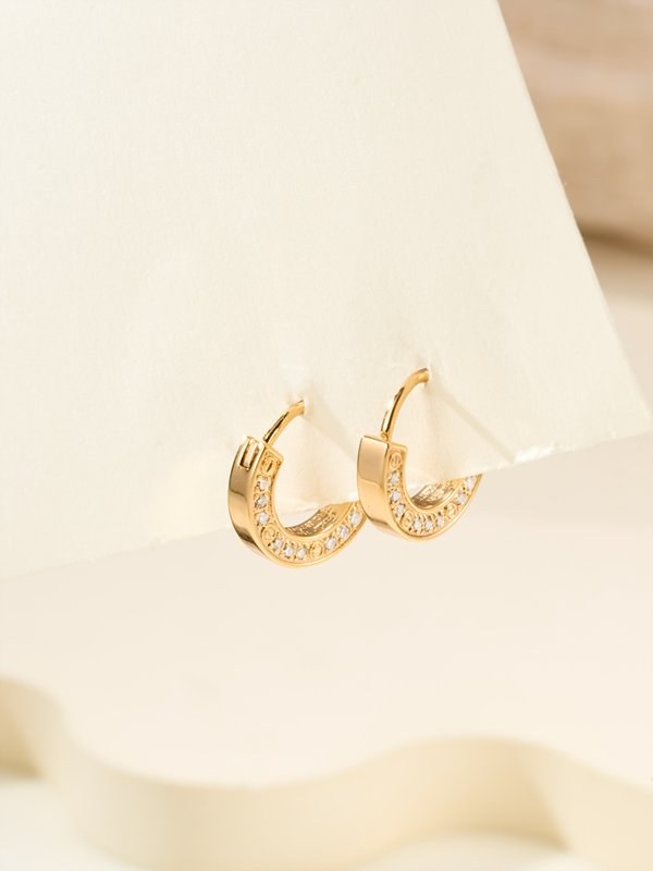 까르띠에 LOVE 싱글 이어링 파베 세팅 2color [매장가 351만원대]