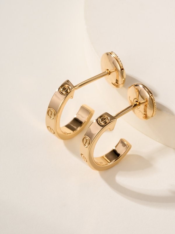 까르띠에 LOVE 후프 이어링 스몰 3color [매장가 356만원대]