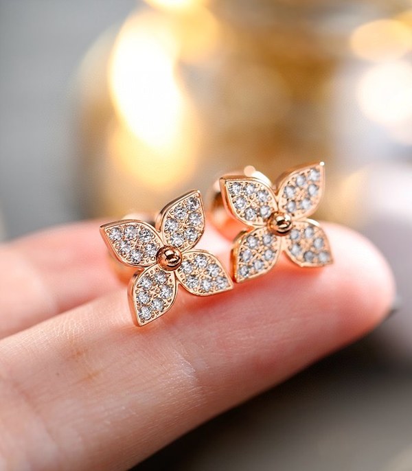 루이비통 이딜 블라썸 스터드 [매장가 455만원대]