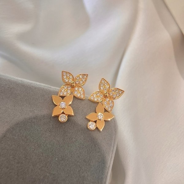 루이비통 이딜 블라썸 귀걸이 2color