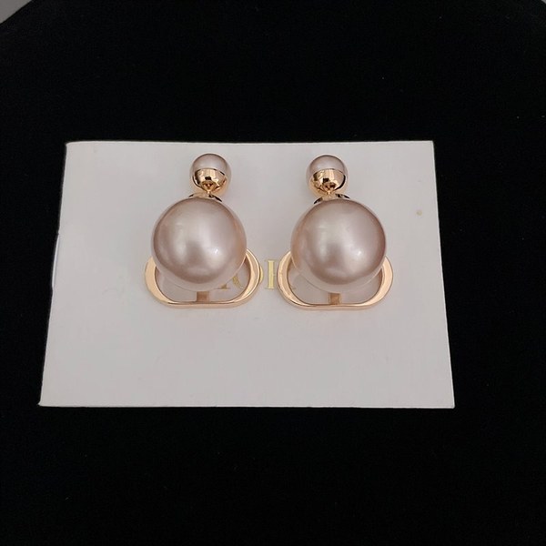 디올 Tribales 귀걸이 [매장가 75만원대]