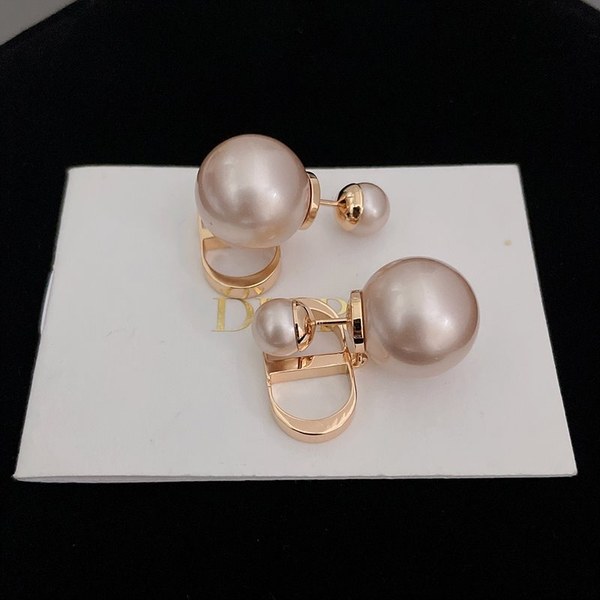 디올 Tribales 귀걸이 [매장가 75만원대]