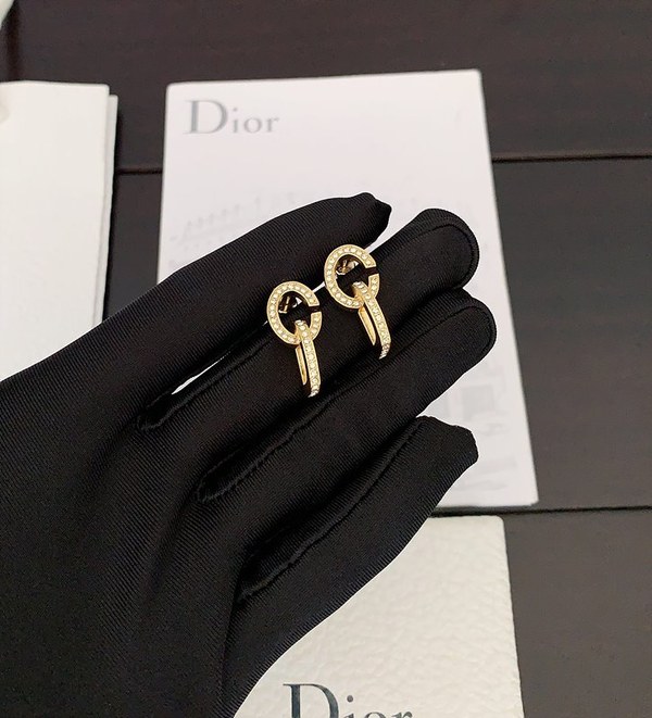 디올 CD Lock 귀걸이 [매장가 68만원대]