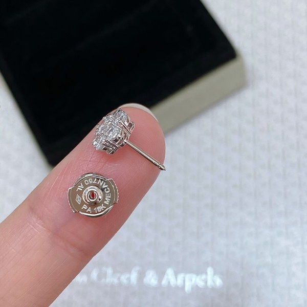 반클리프 플로레뜨 이어링 2color