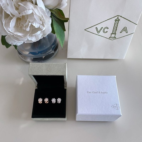 반클리프 플로레뜨 이어링 2color