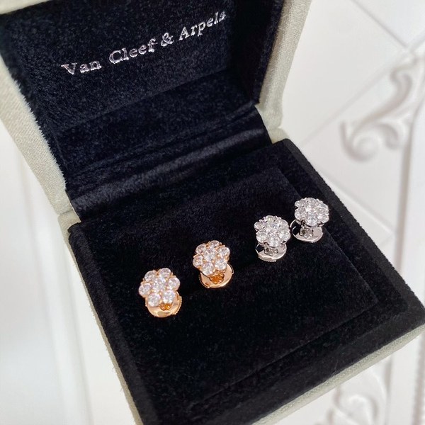 반클리프 플로레뜨 이어링 2color