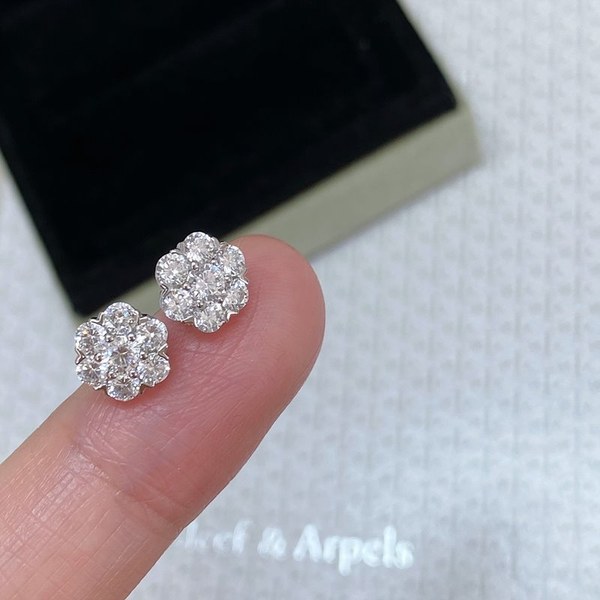 반클리프 플로레뜨 이어링 2color