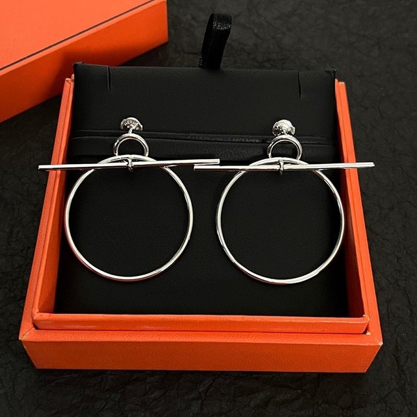 에르메스 루프 이어링 [매장가 87만원대]