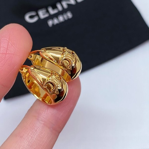 셀린느 트리옹프 볼드 후프 [매장가 84만원대]