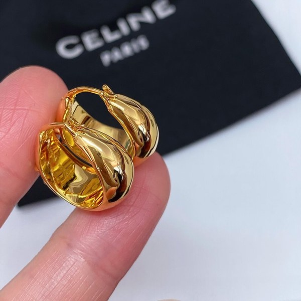 셀린느 트리옹프 볼드 후프 [매장가 84만원대]