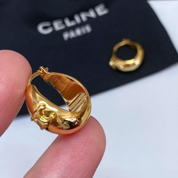 셀린느 트리옹프 볼드 후프 [매장가 84만원대]