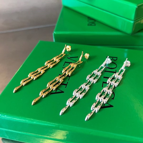 보테가베네타 사르딘 이어링 [매장가 133만원대]