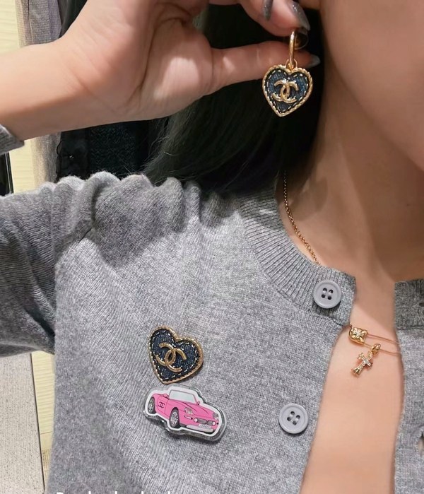 샤넬 하트 링 귀걸이 [매장가 148만원대]