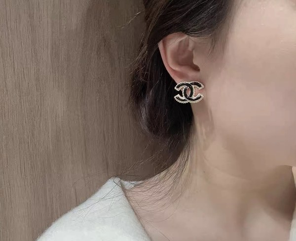 샤넬 귀걸이 [매장가 128만원대]