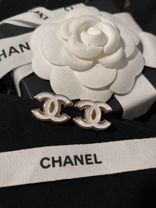 샤넬 귀걸이 [매장가 180만원대]