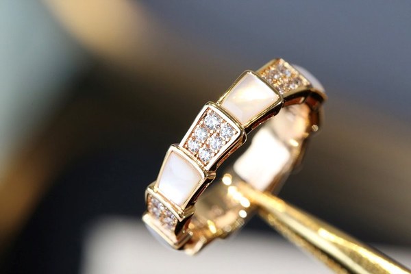 불가리 세르펜티 바이퍼 링 [매장가 890만원대]