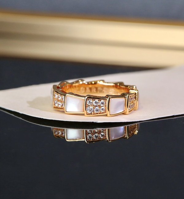 불가리 세르펜티 바이퍼 링 [매장가 890만원대]