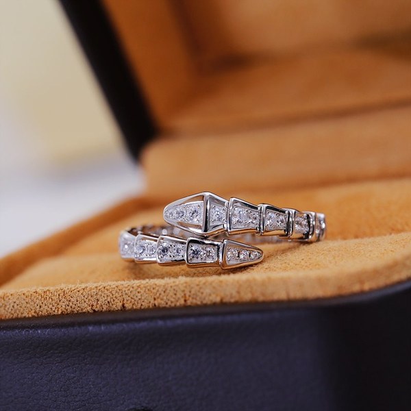 불가리 세르펜티 바이퍼 링 [매장가 669만원대]