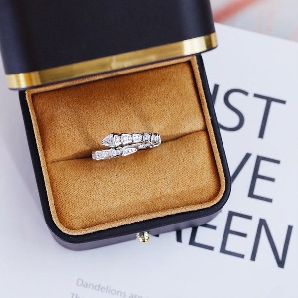 불가리 세르펜티 바이퍼 링 [매장가 669만원대]