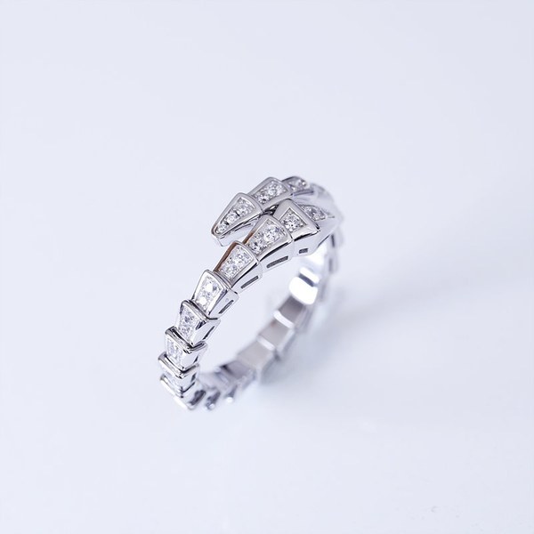 불가리 세르펜티 바이퍼 링 [매장가 669만원대]