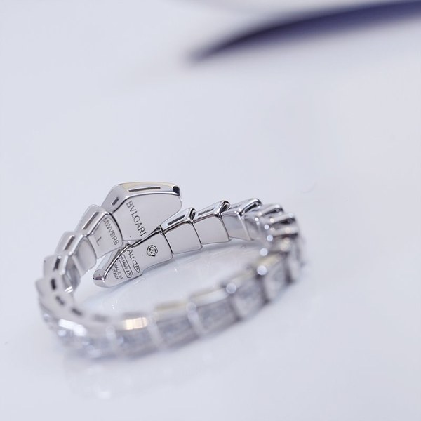 불가리 세르펜티 바이퍼 링 [매장가 669만원대]