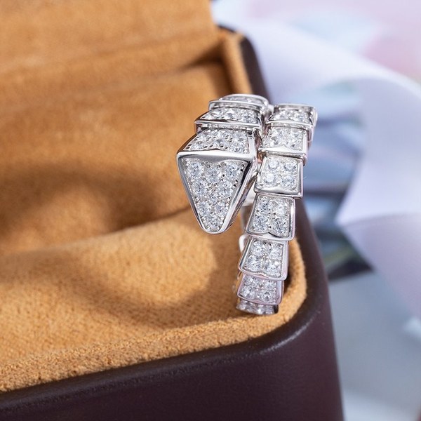 불가리 세르펜티 바이퍼 링 [매장가 669만원대]