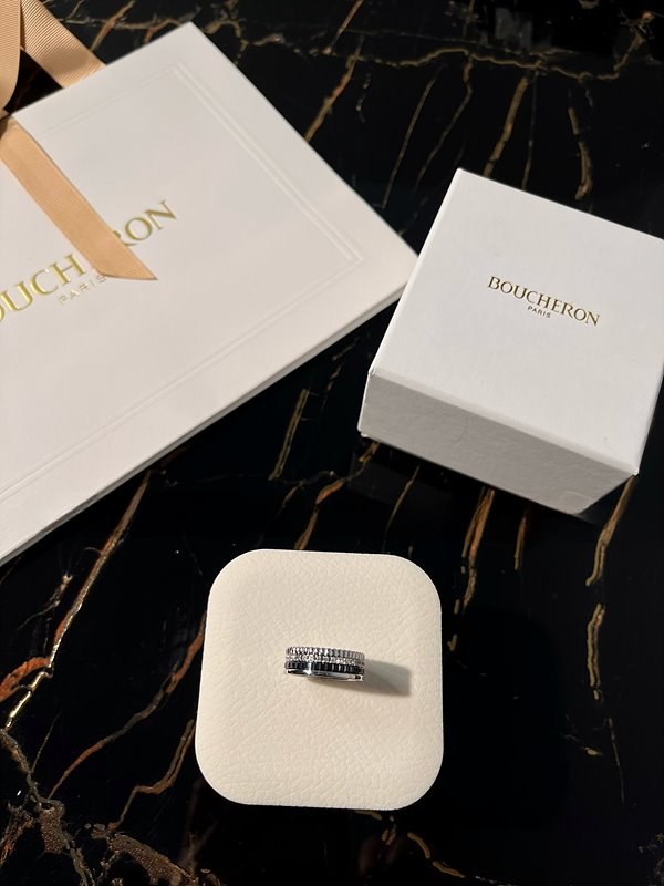 부쉐론 콰트로 더블 에디션 스몰링 2color [매장가 1135만원대]