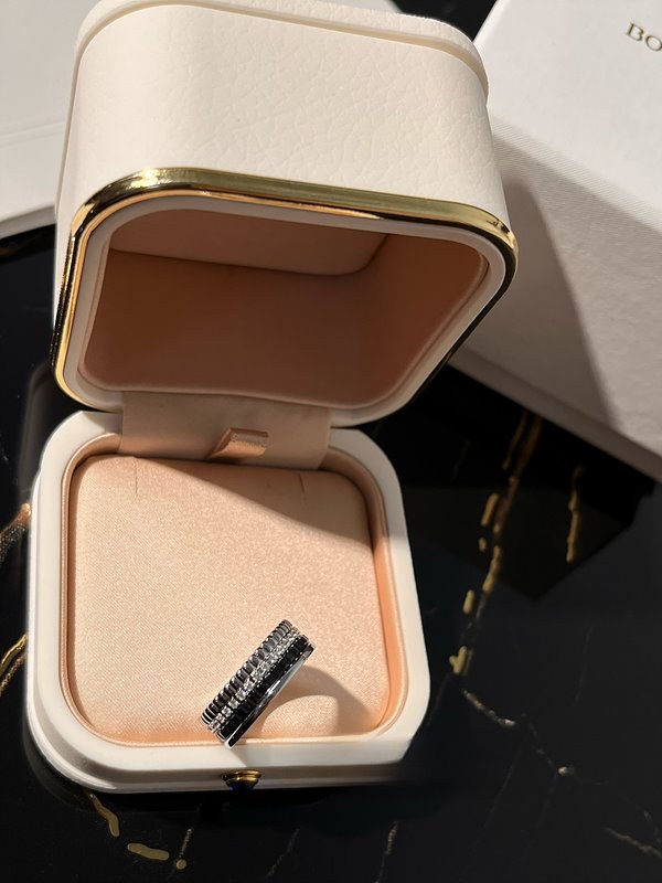 부쉐론 콰트로 더블 에디션 스몰링 2color [매장가 1135만원대]