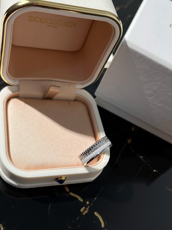 부쉐론 콰트로 더블 에디션 스몰링 2color [매장가 1135만원대]