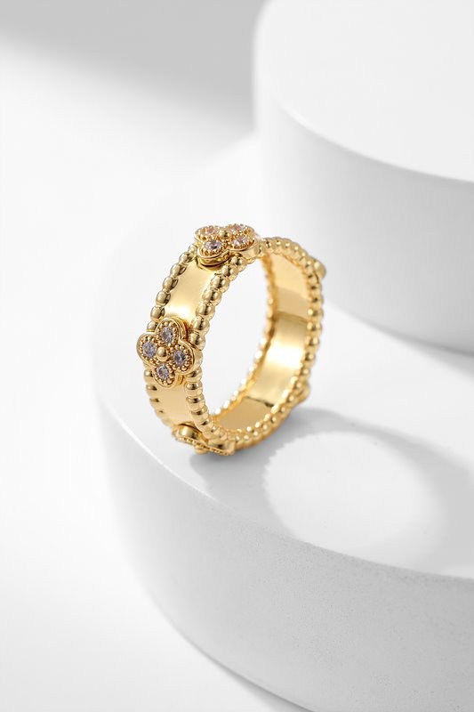 반클리프 뻬를리 스위트 클로버 링 3color [매장가 1100만원대]