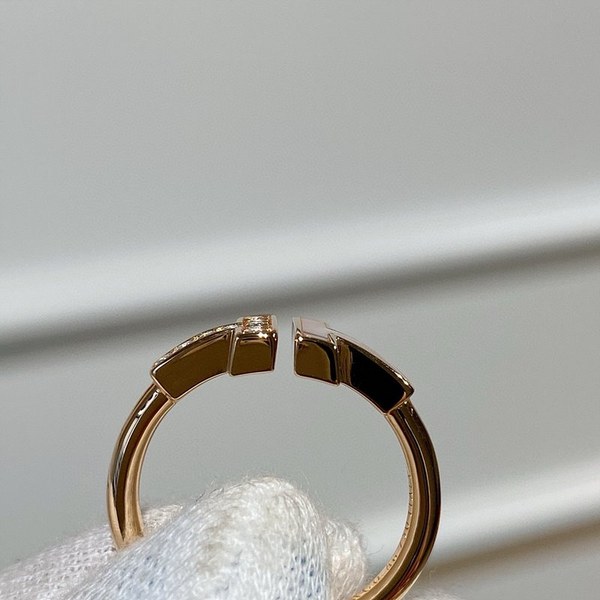 티파니앤코  와이어 링 [매장가 400만원대