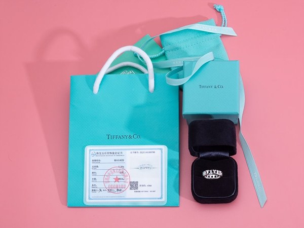 티파니앤코 트루 와이드링 [매장가 348만원대]