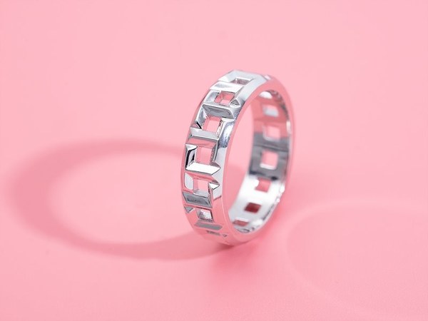 티파니앤코 트루 와이드링 [매장가 348만원대]